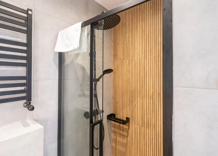 Nikiszowiec Harmony By Bookinghost